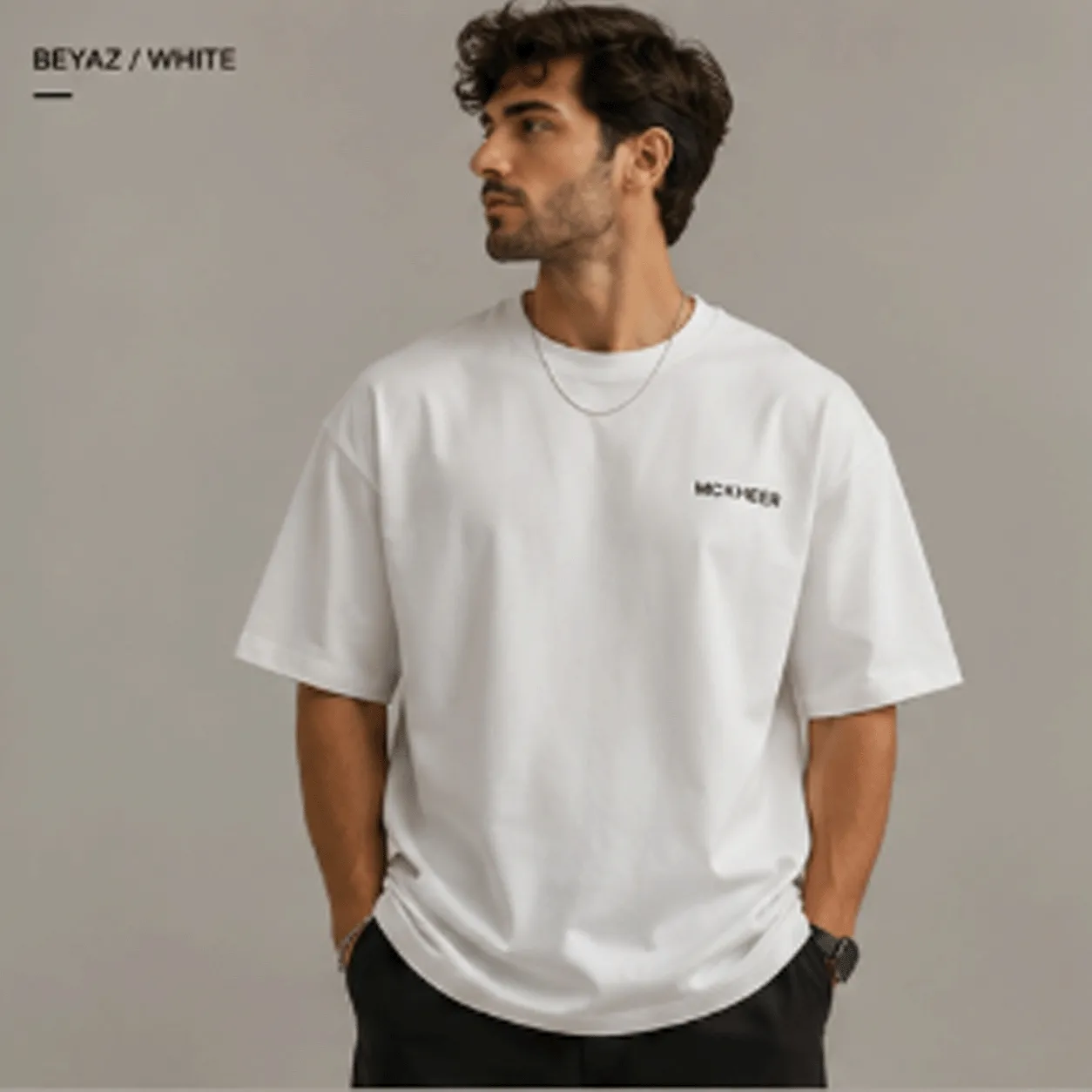 MCKHEER Be Different Tee - Beyaz